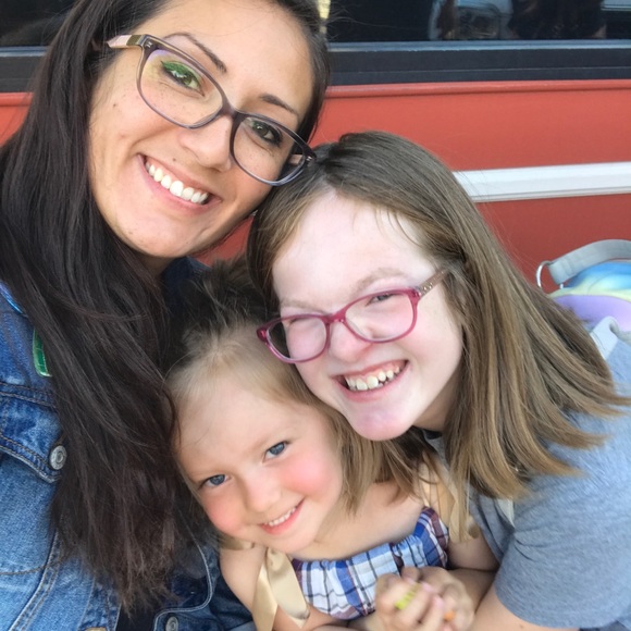 Meet your Posher, Crisselda - Picture 3 of 3